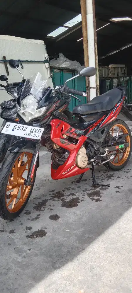 Jual aj satria fu 150 barong thn 2012 ank dah bosen g mau pke lg cape