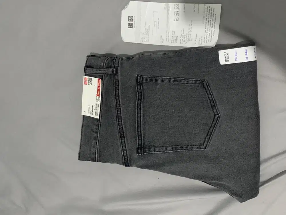 Uniqlo jeans slimfit size 33