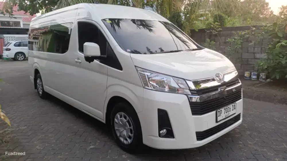 toyota hiace premio 2023