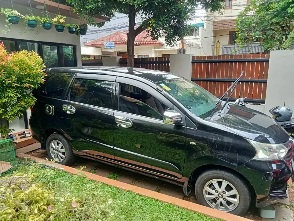 Toyota avanza 1.3 G matic 2017