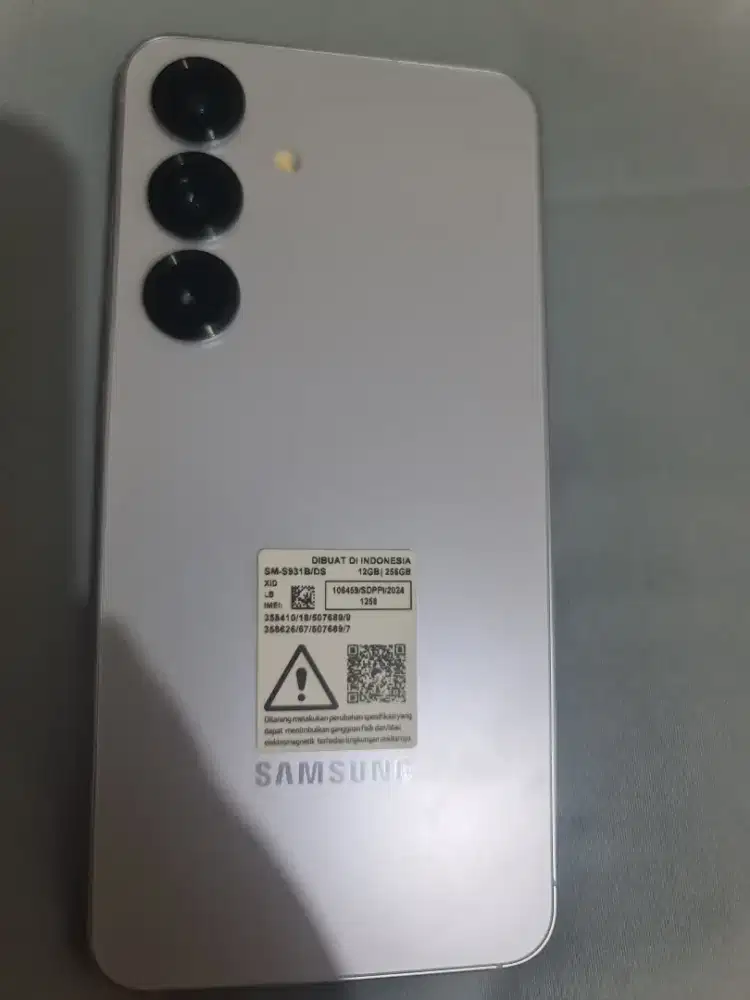 Samsung S25 Like New