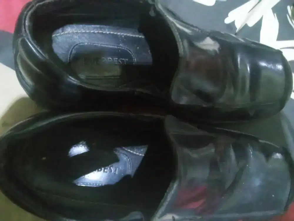 Sepatu everbest