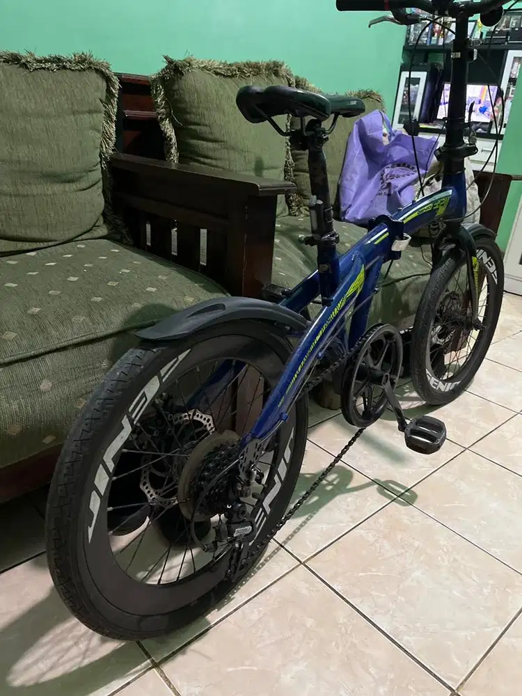 Sepeda Lipat merk Genio