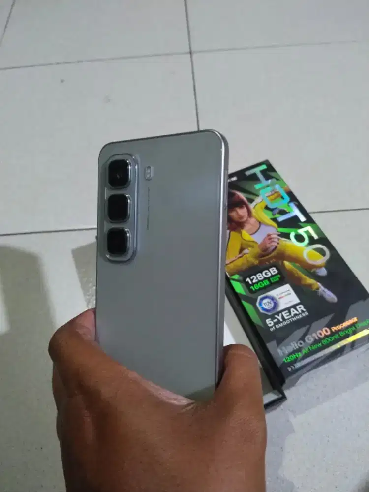 Infinix Hot 50 Silver 6/128 mulus No minus