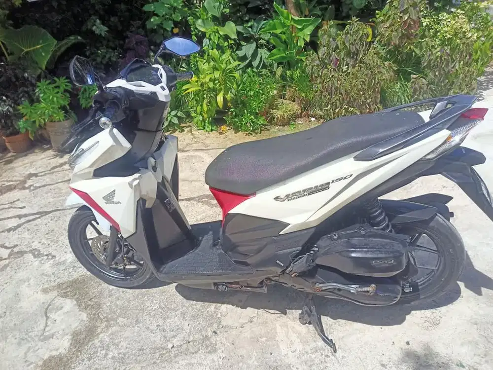 FOR SALE VARIO 150 LED OLD 2016