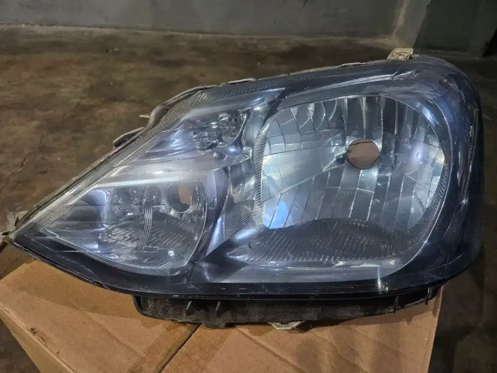 Lampu Depan Toyota Etios kanan Dan kiri