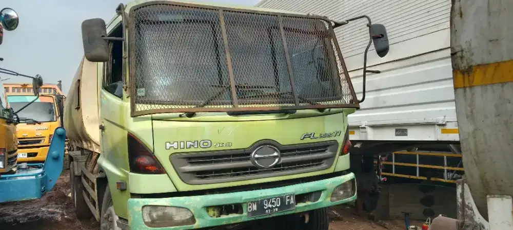 HINO LOHAN FL 235 JN TANKI CPO 24 KL TAHUN 2014