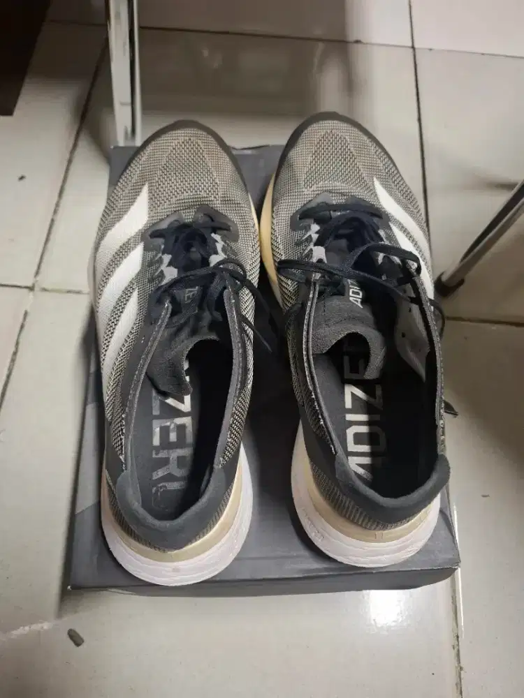 Sepatu adidas adizero boston 12