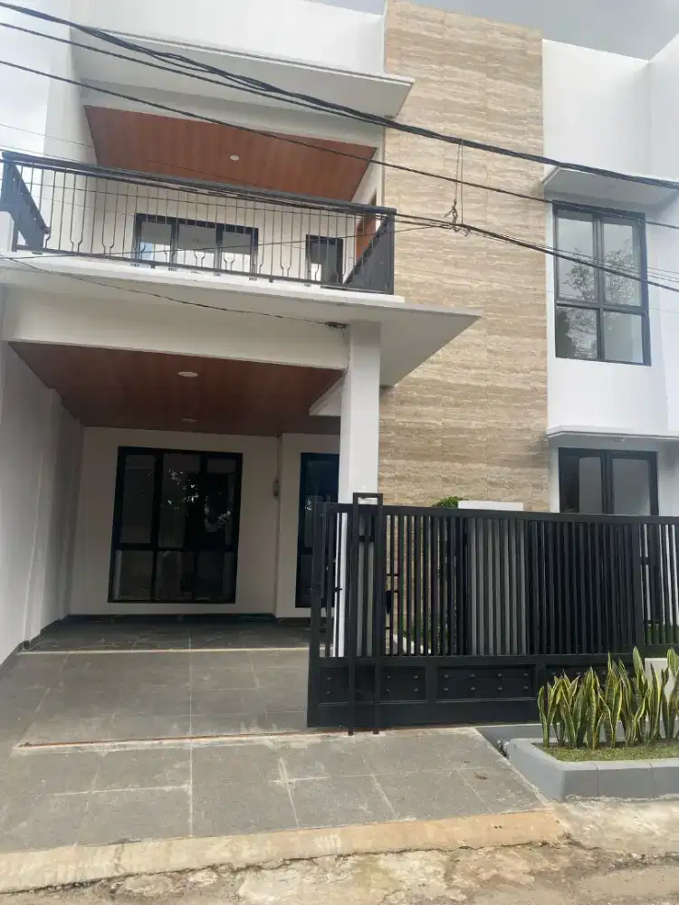 Dijual Rumah Bagus Siap Huni di Graha Raya Bintaro