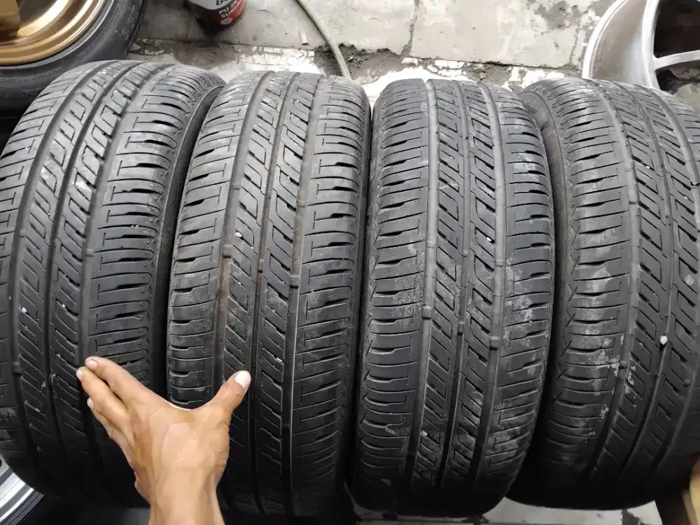 Ban bridgestone ukuran 185/55/15