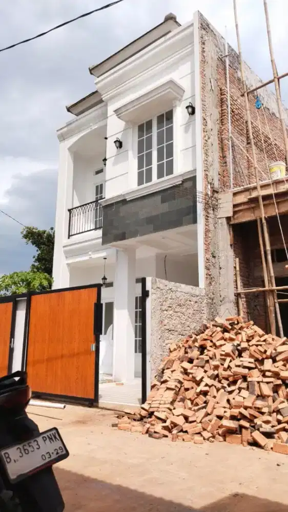 Over Rumah 2 Lantai di Kalimulya Depok