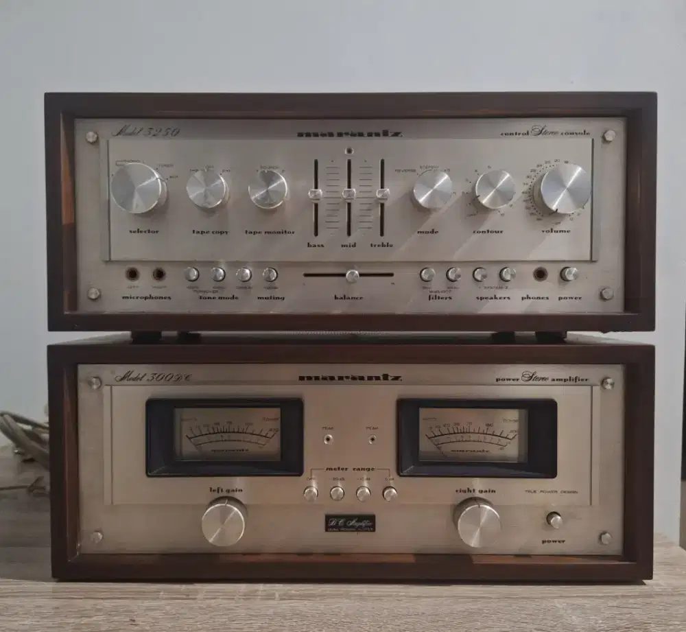 Marantz preamp power 3800 300dc