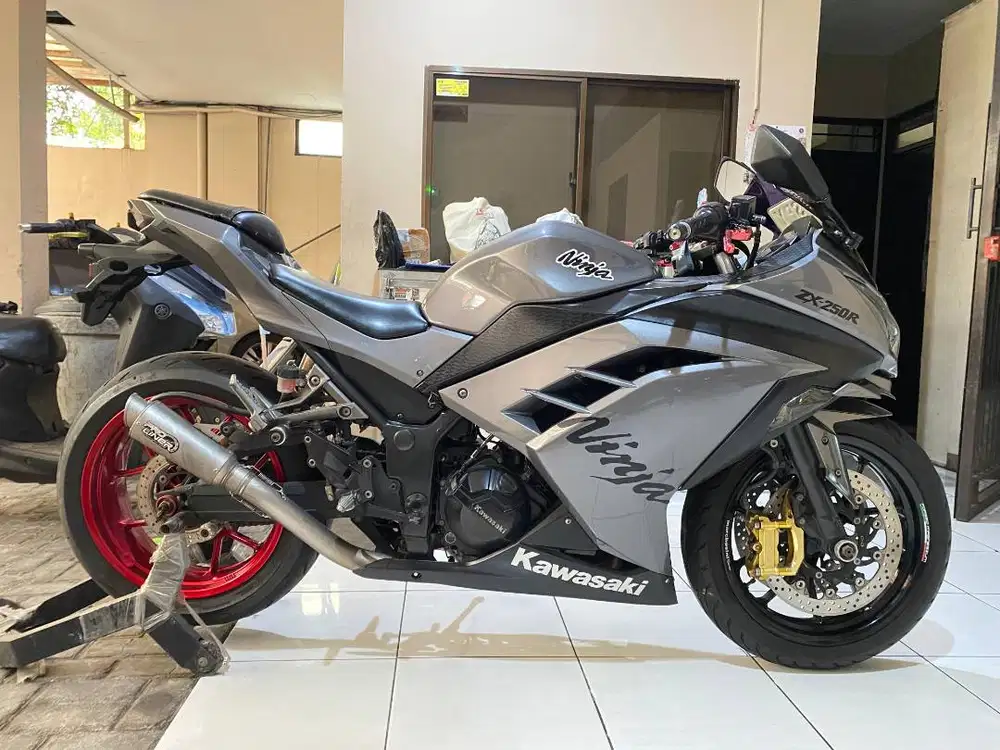 Kawasaki ninja 250 FI Moge look siap gas