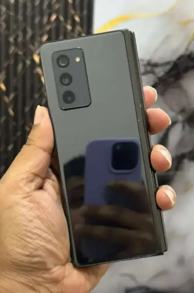 Dijual Samsung Fold 2 kondisi layar dlm garis, bisa di coba