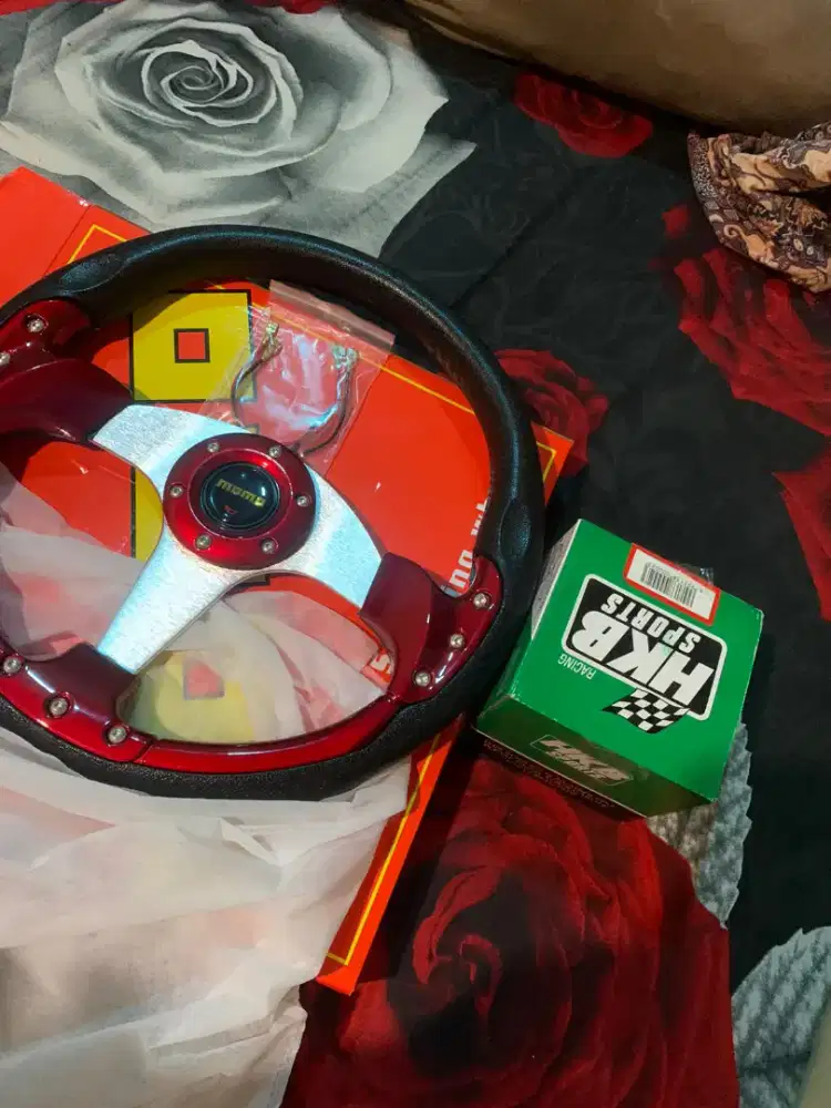 Dijual murah stir racing momo keadaan baru kuramg lebih ada 10 pcs