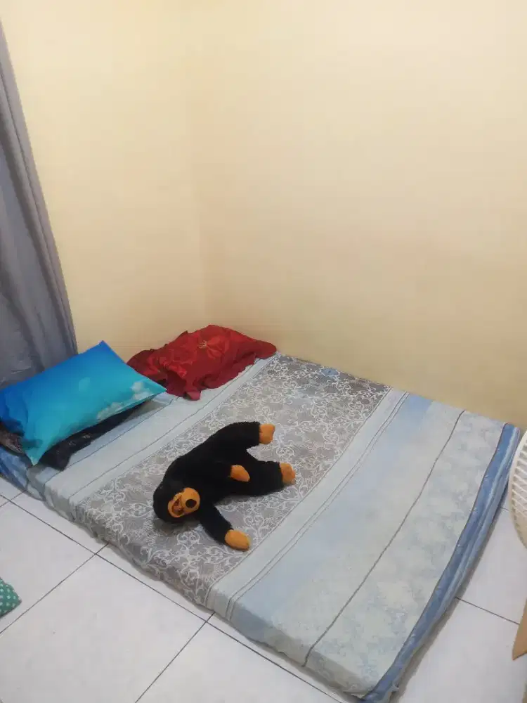 Kasur muat 1-3 Orang