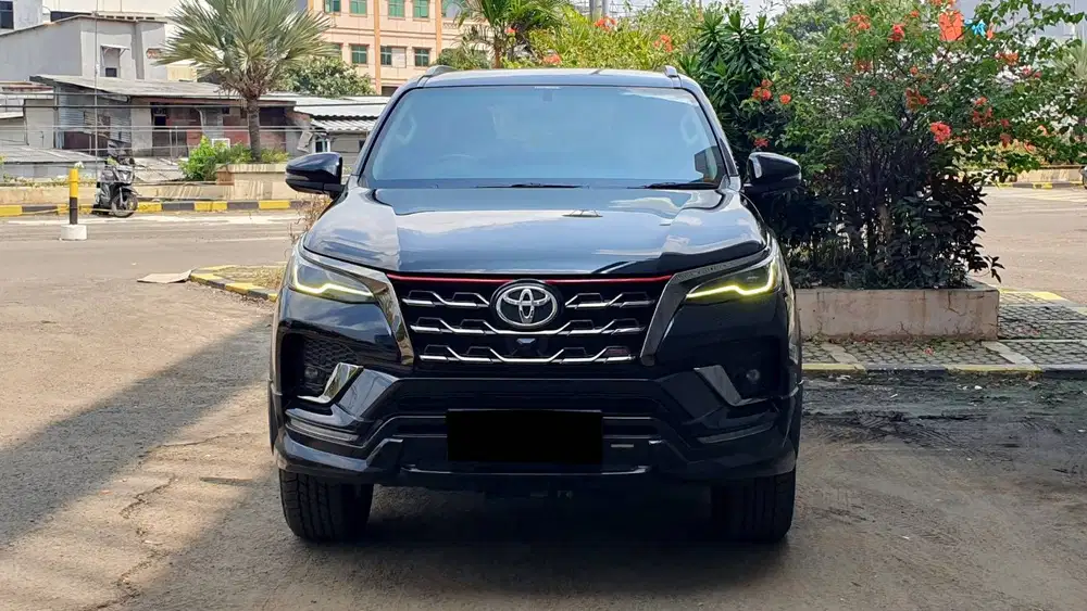 Toyota Fortuner 2.4 VRZ TRD Sportivo Facelift Kick Sensor Diesel 2020
