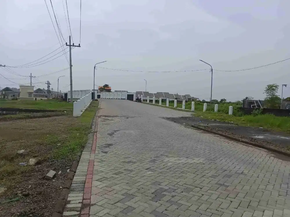 Dijual Rumah Posisi Blok Depan Unit Terbatas di dekat Wonokromo