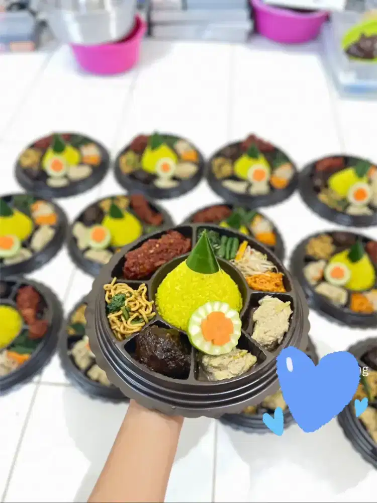 Nasi kuning tumpeng Mini