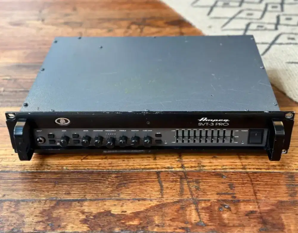 Head amp Bass Ampeq SVT 3 Pro