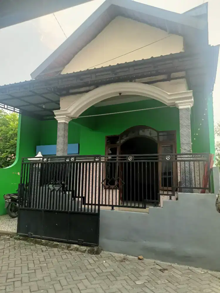 Di jual cepat rumah seisinya