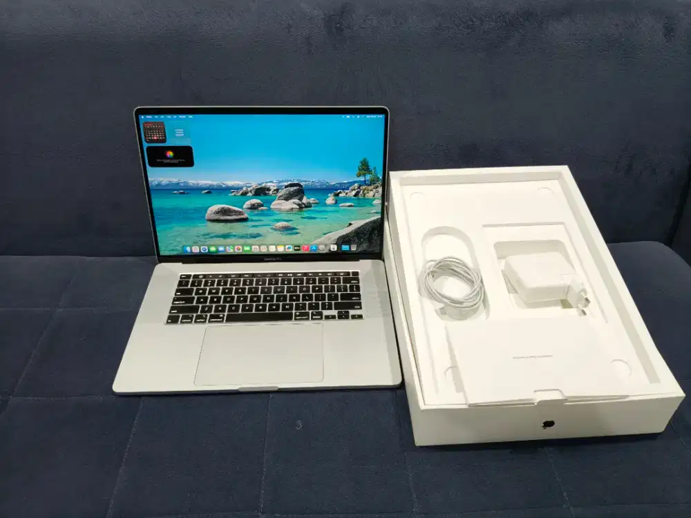 MacBook Pro 16 2019 CTO Core i9 RAM 64GB SSD 1TB Radeon Pro 5500M 8GB