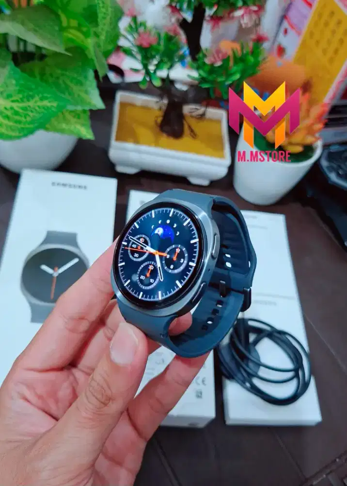 Samsung Galaxy Watch 8 44mm dark Graphite baru 1 bln  Mulus smartwatch