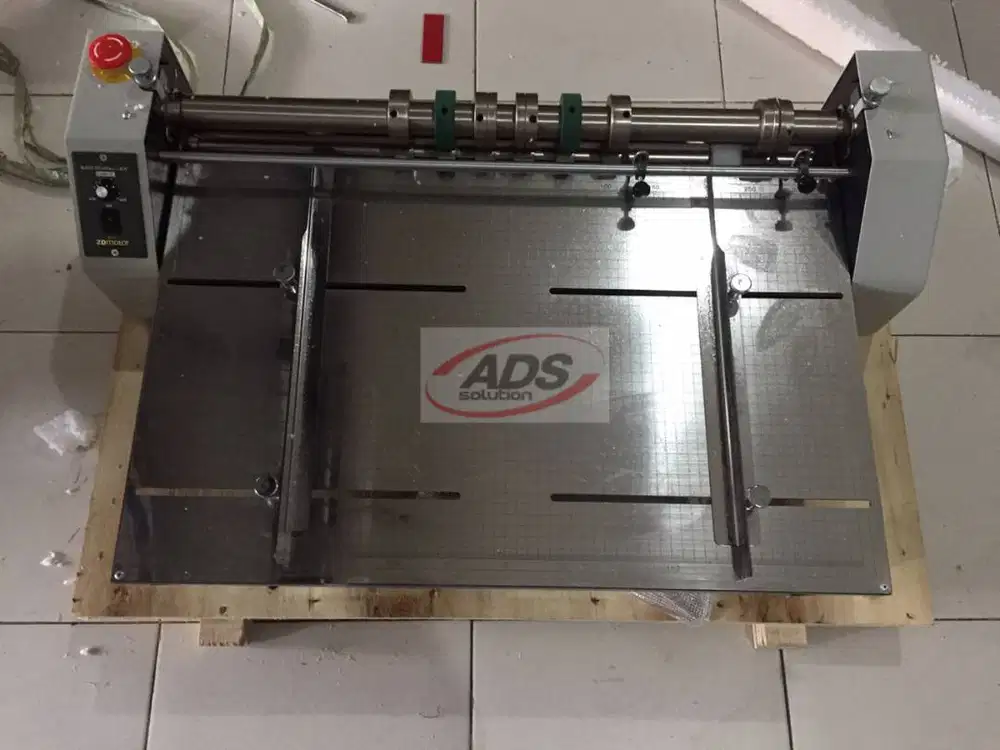 MESIN PERFORASI / PENEKUK KERTAS DAN CREASING MANUAL DAN OTOMATIS