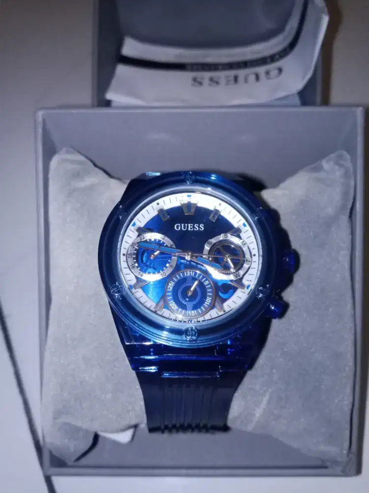 JAM TANGAN GUESS ATHENA