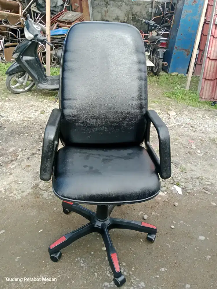 Jual Kursi Direktur Bekas Mantap