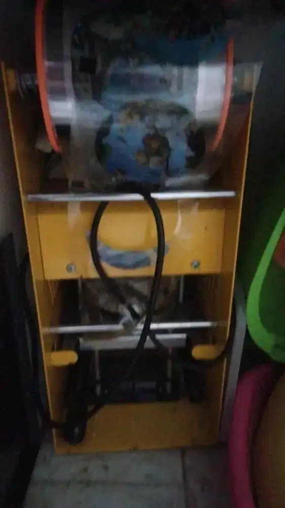 Di borong aja etalase cekrekan es dan meja lipat besar 700 rb