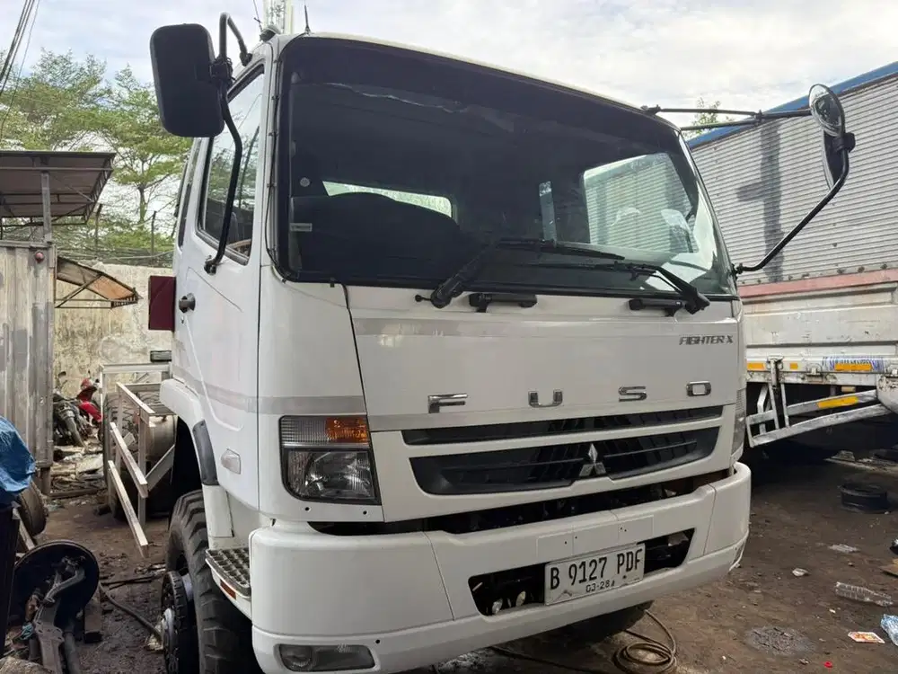 Mitsubishi Fuso Fighter 6x6 FN 62 HD Tahun 2022 KM 6000 Spt Baru