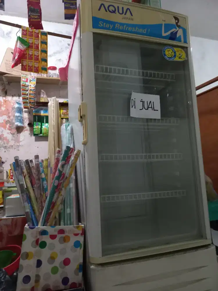 Jual Showcase AQUA Japan