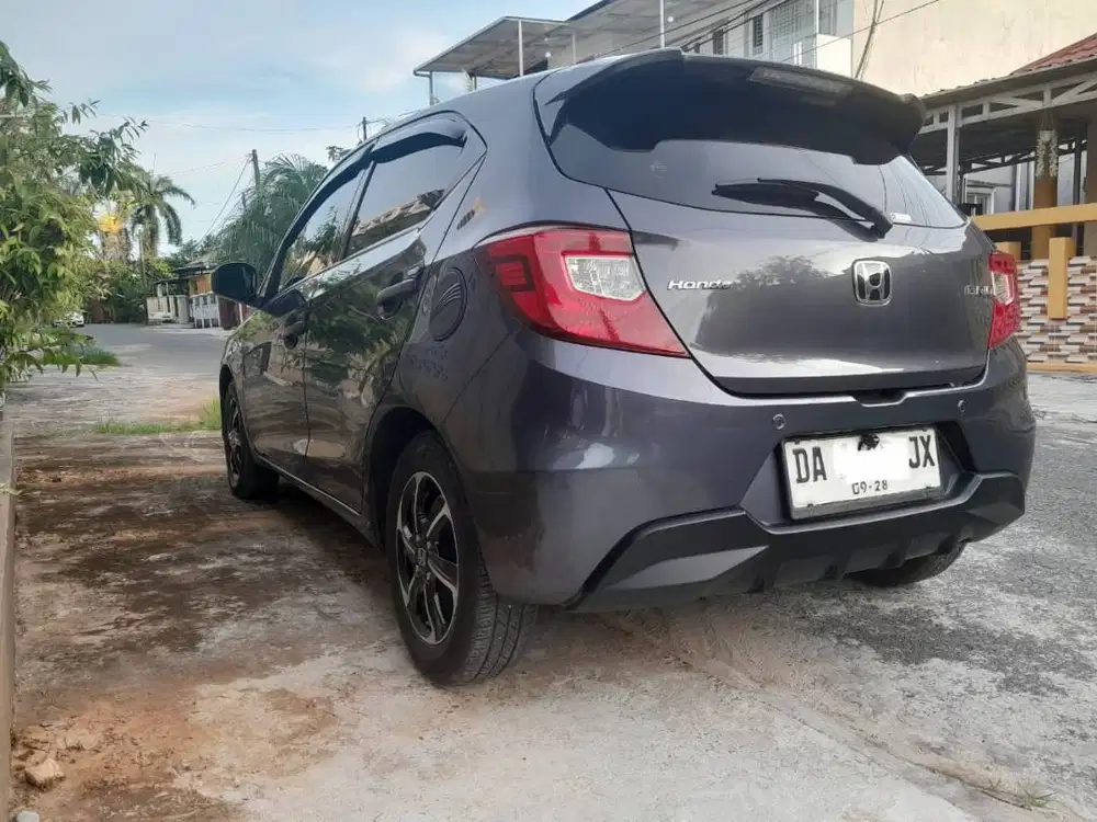 New Brio satya Metik tahun 2023 KM. 26.xxx Rp. 178.000.000 nego tipis