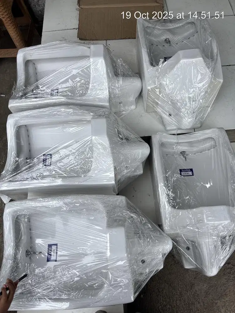 Urinoir toto U57M white komplit