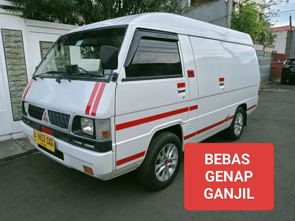 Mitsubishi L300 blinvan  blind Van blin Van blindvan box L 300 canter