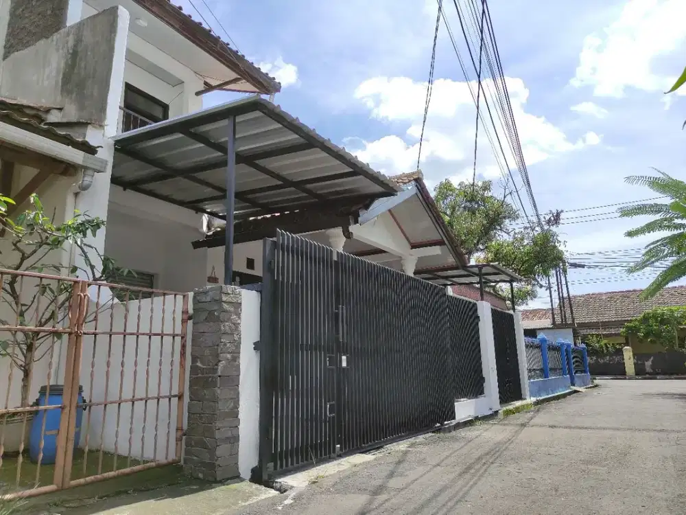 DIJUAL UNIT RUMAH 2 LANTAI DENGAN DESAIN MINIMALIS SIAP HUNI RIUNG BANDUNG