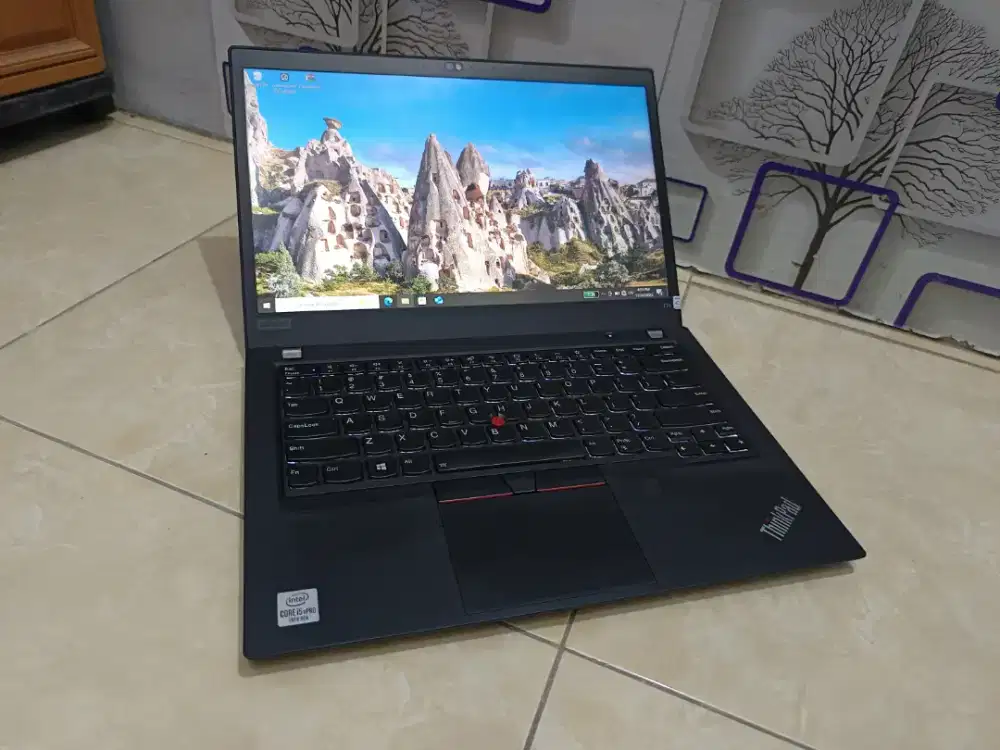 Thinkpad T14 core i5-10310U dg ram 16gb,ssd 256gb,keyboard nyala