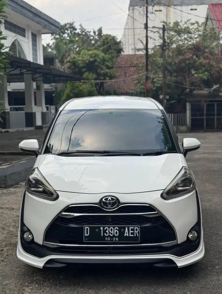Sienta Q Matic 2016 pk an 2017 istw km low bandung murah