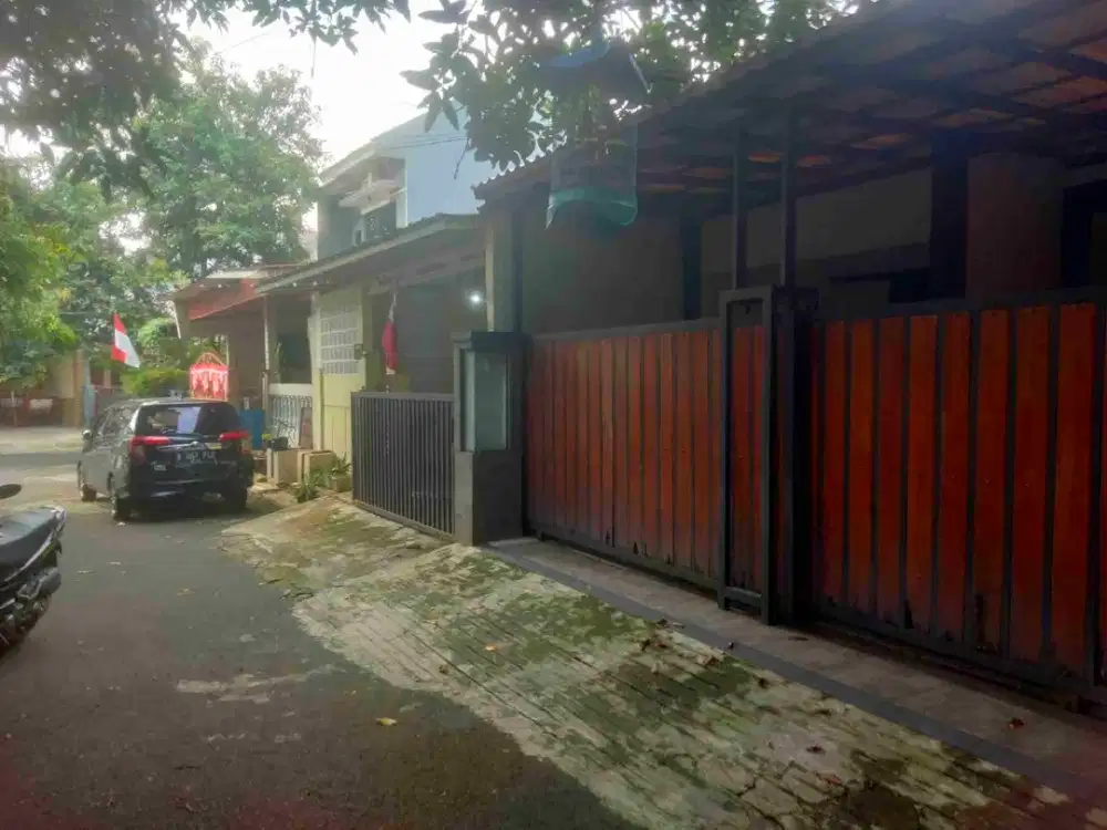 Jual Rumah di Permata Depok jl raya citayam luas 275 m2 ada kolam renang pribadi