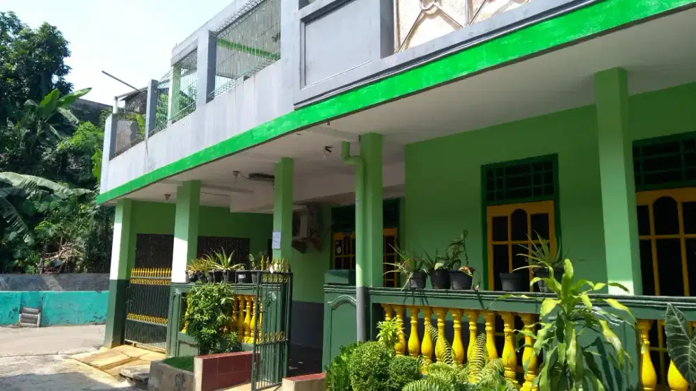 Rumah Strategis Depok, 5 Kamar, 2 Kamar Mandi, 2 Lantai