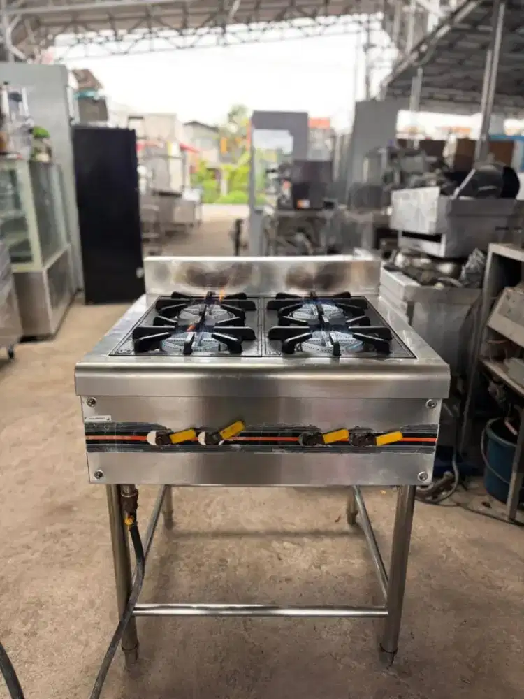 Kompor 4 tungku 
Medium pressure