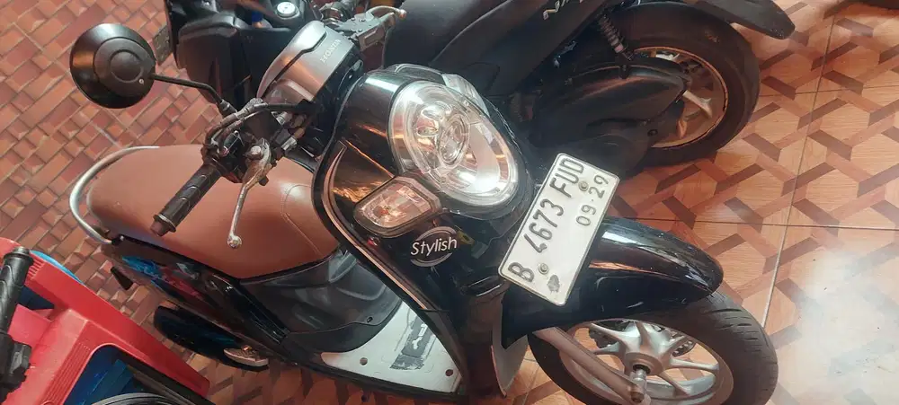 Jual motor honda secopy thn 2019 komplit bisa kridittt