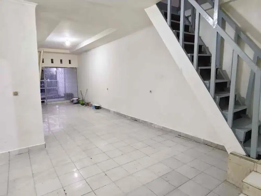 DISEWAKAN RUMAH DI KOMPLEK MUARASARI SAYAP JALAN PETA BANDUNG