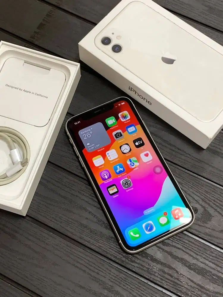 iPhone 11 64gb White Bea Cukai Setara iBox Fullset