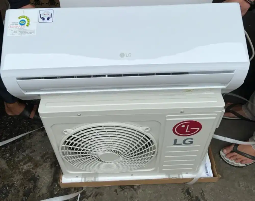 Jual Ac 1/2 PK hemat baru setahun pakai