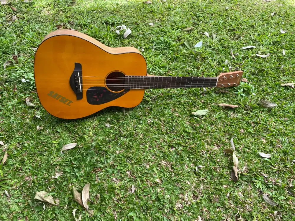 Yamaha Fg Junior 1 gitar