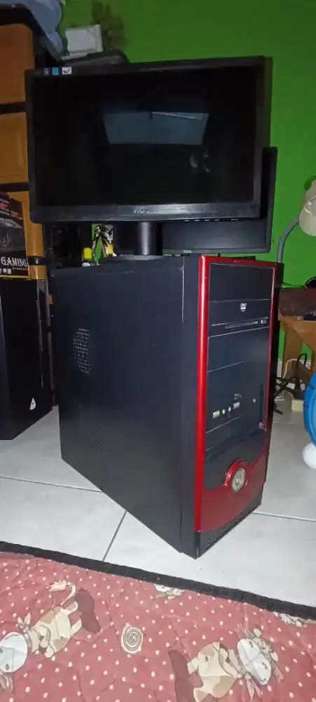 Pc murah + monitor