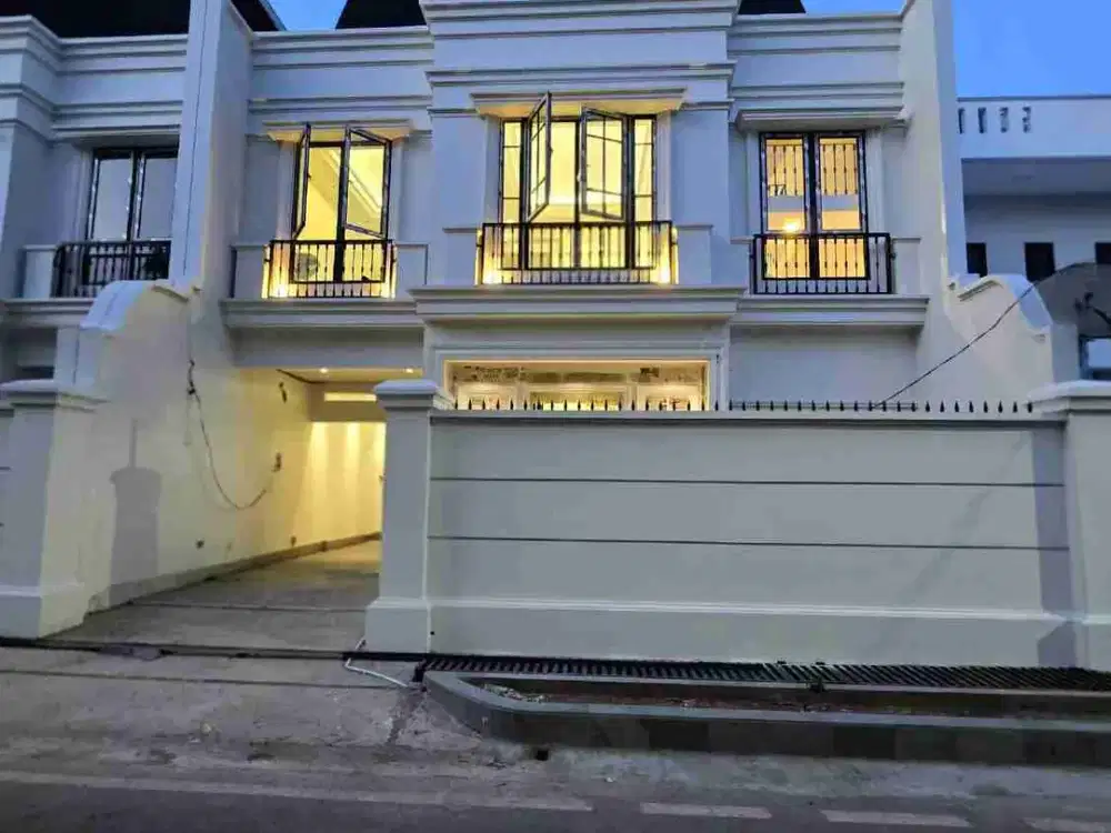 Dijual Rumah Mewah American Classic Dengan Rooftop Di Cempaka Putih Jakarta