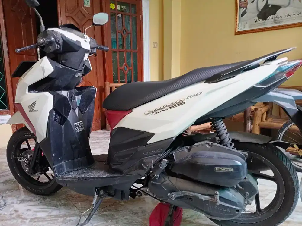 Honda vario 150cc 2016 mesin halus surat lengkap
